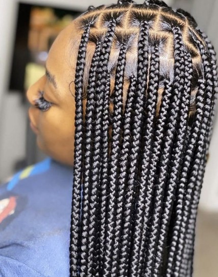 Medium Knotless Braids